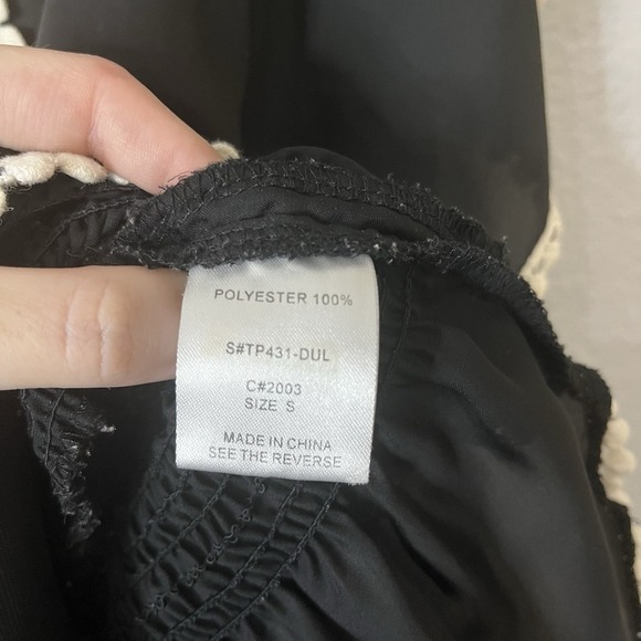 Silvergate Boho Embroidered Lace Top With Smocked Waist Size Small - Picture 5 of 5